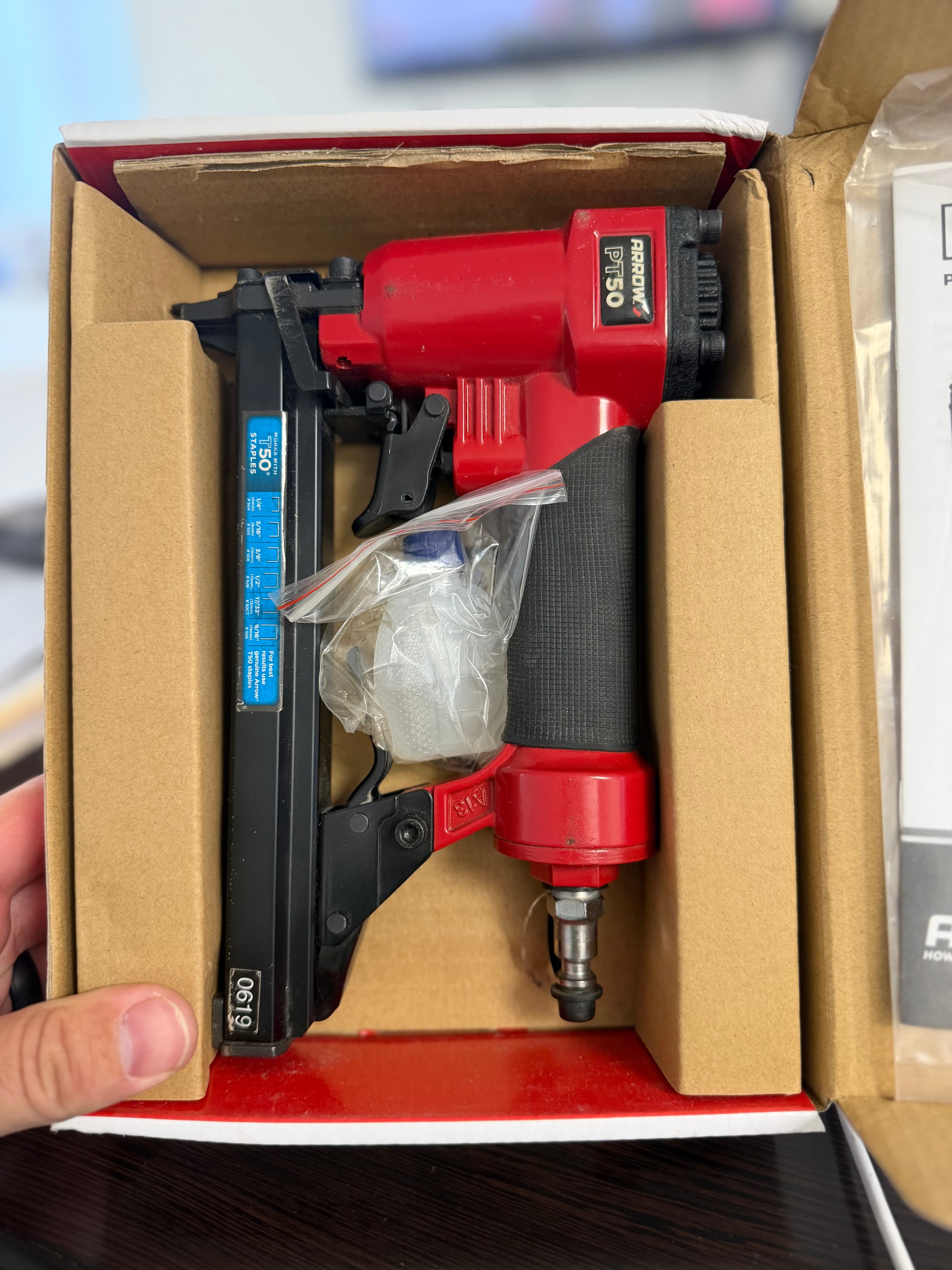 Arrow pneumatic Stapler